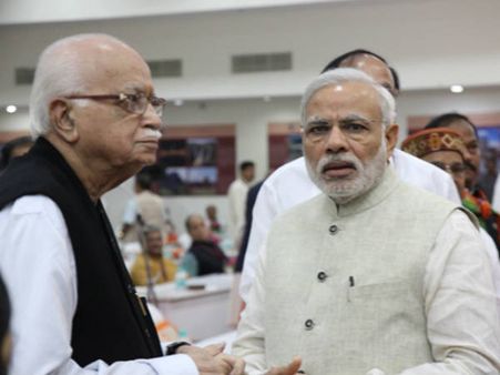 એલ.કે.અડવાણીને કરાયા ઇગ્નોર એલ.કે.અડવાણીને કરાયા ઇગ્નોર