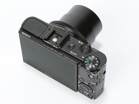 સોની RX 100 માર્ક III એન્ડ નિકૉન ડી 610 કેમેરા