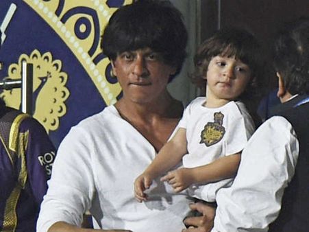 શાહરૂખ અબ્રામ સાથે