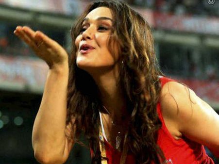 પ્રિંટી કર્યું ચીયર્સ