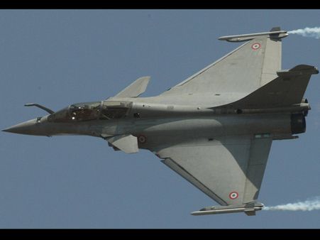 શું છે રાફેલ ફાઇટર વિમાનની ખાસિયતો