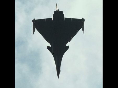 શું છે રાફેલ ફાઇટર વિમાનની ખાસિયતો