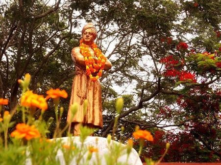 બેરોજગાર વિવેકાનંદ