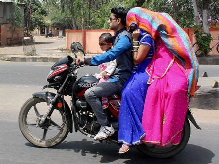 ગરમીએ આ લોકોને લાજ કાઢવી