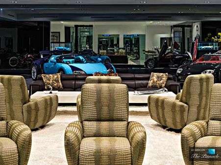 હિલ ક્રેસ્ટ રોડ