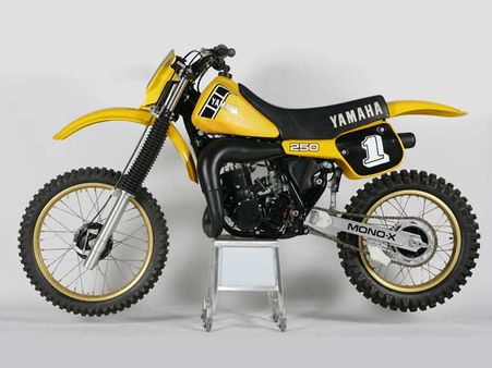 યામાહા YZ250 