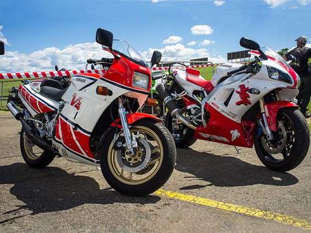 યામાહા RZ500 