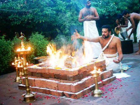 હવન કે યજ્ઞ કરાવો