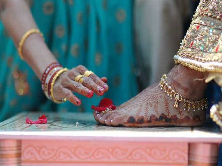 જાણો : આ 20 હિંદુ રિવાજ પાછળ વૈજ્ઞાનિક તર્ક શું છે?