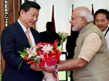 1. ગળે મળવું