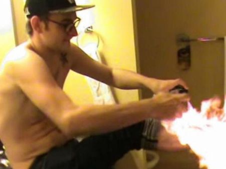 ફાયર ચેલેંજ લેવાની હોડ