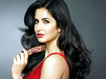 જાણો, કેમ મહિલાઓએ વધારે ચોકલેટ ખાવી જોઇએ