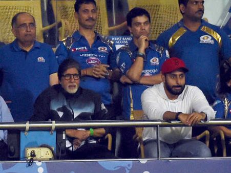 અમિતાભ બચ્ચન અને અભિષેક બચ્ચન