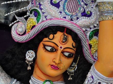 ભારતના આ 5 વિશ્વપ્રસિદ્ધ દુર્ગાદેવી મંદિરની એક વાર મુલાકાત લેવી જરૂરી