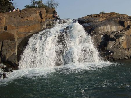 ઉસરી વોટરફોલ