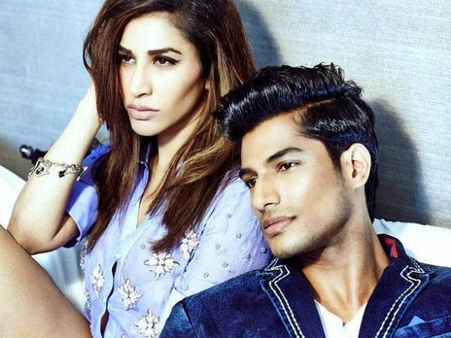 વૂમન ઇન બ્લુ