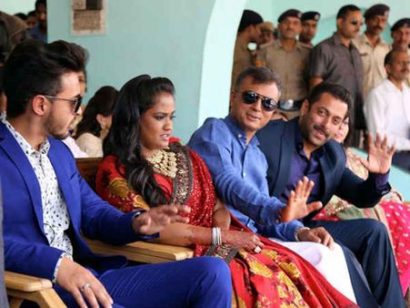 મંડીમાં કેમ 