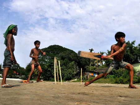 બાળકો અને પ્રાણીઓનો ખ્યાલ રાખો બાળકો અને પ્રાણીઓનો ખ્યાલ રાખો