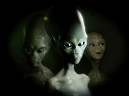 ઘરના સીસીટીવીમાં જોવા મળી વિચિત્ર તસવીર