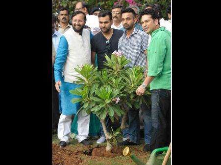 સચિન, રોહિત, રહાણે અને પ્રકાશ જાવડેકર