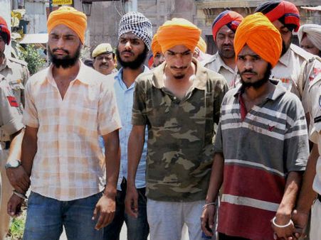 ગોલ્ડન ટેમ્પલમાં થઇ મારા મારી