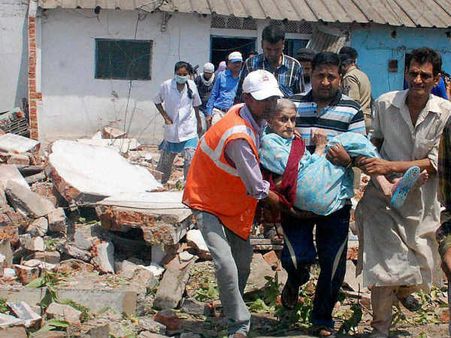 બાના માથેથી છાપરું ગયું