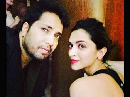 સેલ્ફી સેલ્ફી