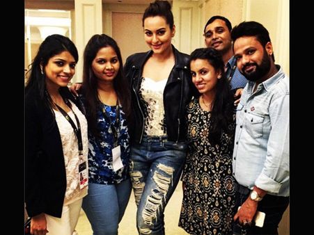 સોનાક્ષી સિંહા સોનાક્ષી સિંહા