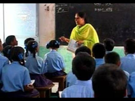 બારીની બહાર ફેંકી દઇશ! 