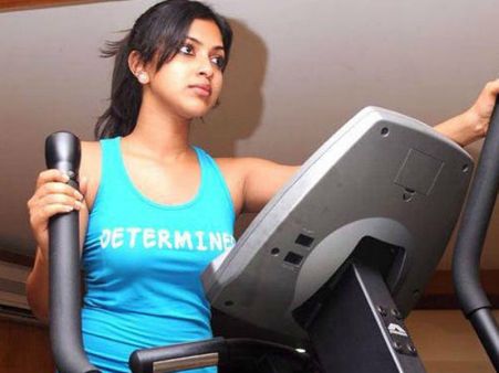 અમલા પોલ