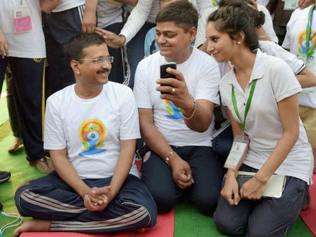 કેજરીવાલે યોગ દિવસ પર આપી યોગી સેલ્ફી 