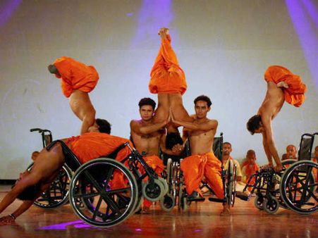 દિલ્હીમાં વિંકલાંગએ બતાવ્યું યોગનું મહત્વ 