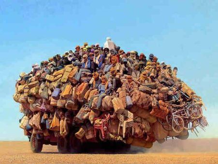 જુઓ તસવીરો, કેમ છીએ આપણે નિયમ તોડવામાં નંબર 1?