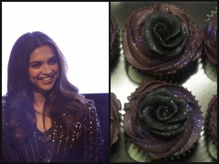 ડાર્ક બ્લેક ડાર્ક બ્લેક