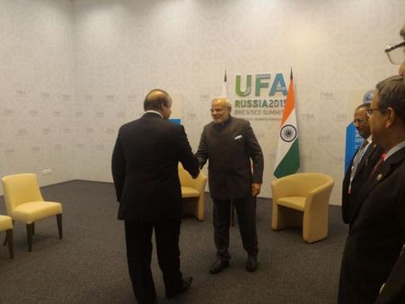 ભારત અને પાકિસ્તાને 