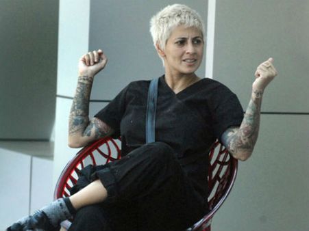 લગ્ન બાદ ઘરેલું હિંસાનો સામનો કર્યો લગ્ન બાદ ઘરેલું હિંસાનો સામનો કર્યો