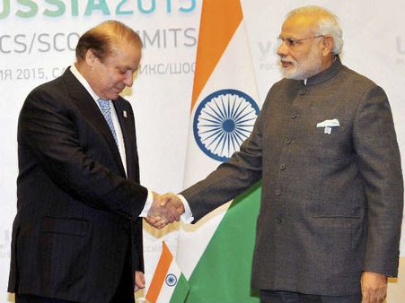 મોદી- શરીફ મુલાકાતને શિવસેનાએ દુર્ભાગ્યપૂર્ણ કહી 