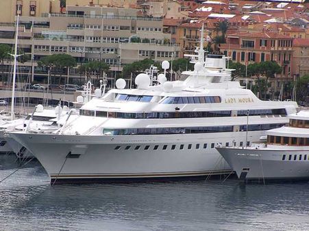 8.લેડી મૌરા- 210 મીલિયન ડોલર 