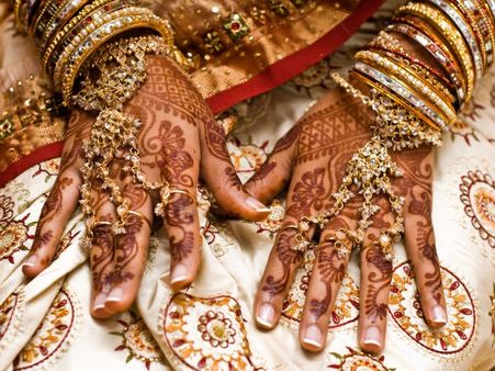 આ 10 ભારતીય પરંપરાઓ તમને આપશે સ્વાસ્થય