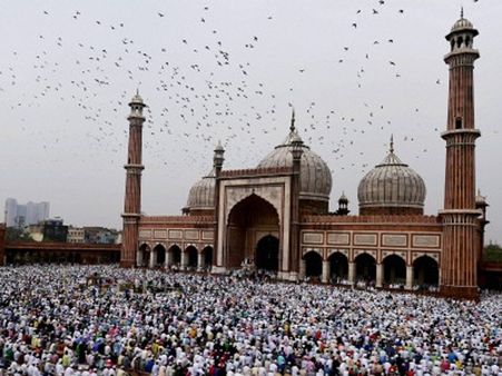 દેશભરમાં ઇદની ઉજવણી