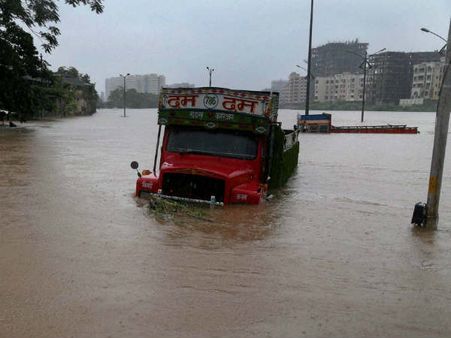 ઠાણેની ભયાનક તસવીર