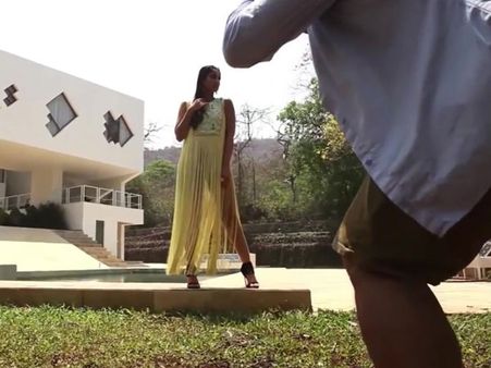 યેલો ડ્રેસ