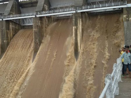 દાંતીવાડા ડેમ