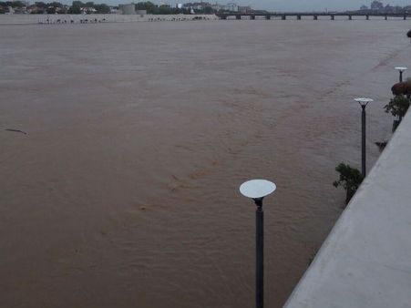 અમદાવાદ રિવરફર્ન્ટ