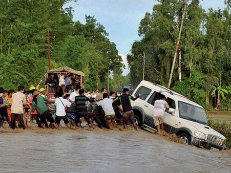 મણિપુરમાં ત્રણ લોકોના મોત