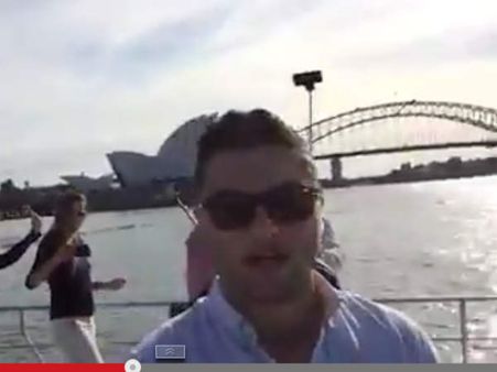 સેલ્ફી લેતા લેતા સર્જાઇ ગઇ ઘટના, વીડિયો બન્યો વાયરલ!