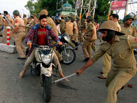 જમ્મુમાં એમ્સ મામલે પથરાવ 