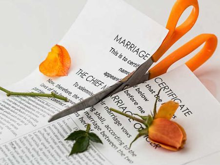 ગેરકાયદેસર