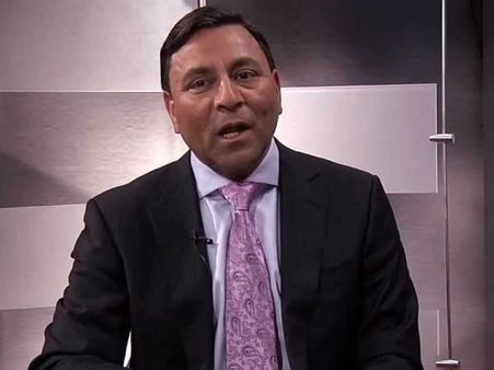 દિનેશ સી પાલિવાલ 