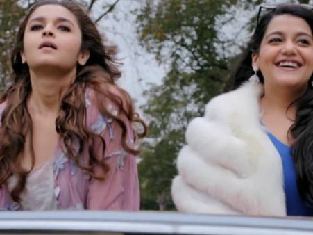 કોમેડી કોમેડી